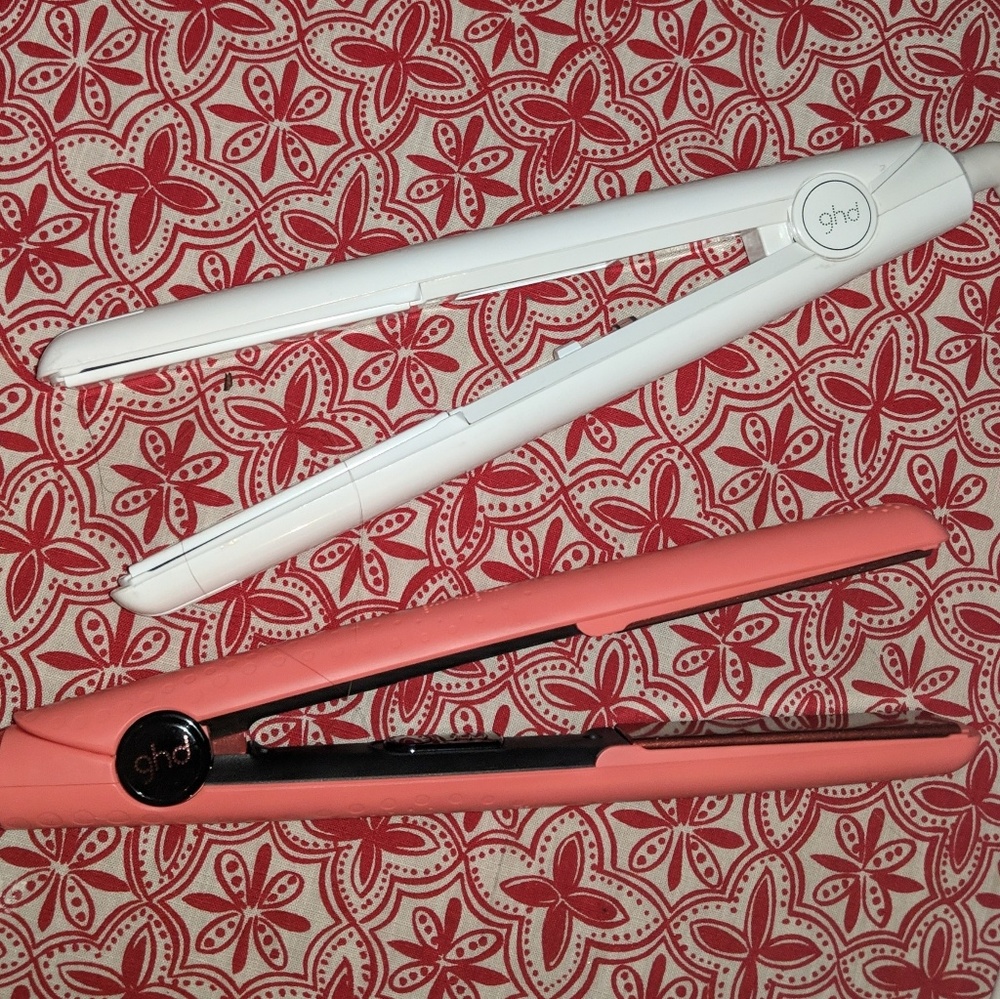 2 GHD straighteners.